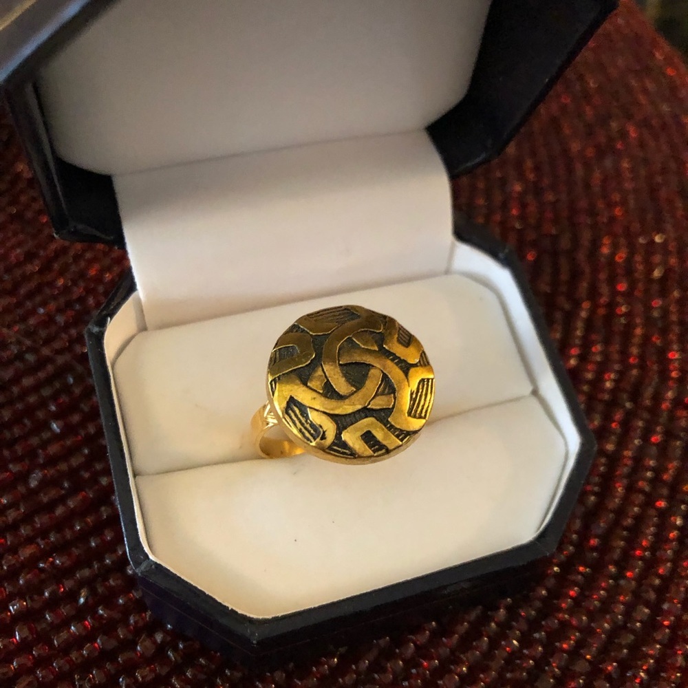 Celtic Knot Button Ring